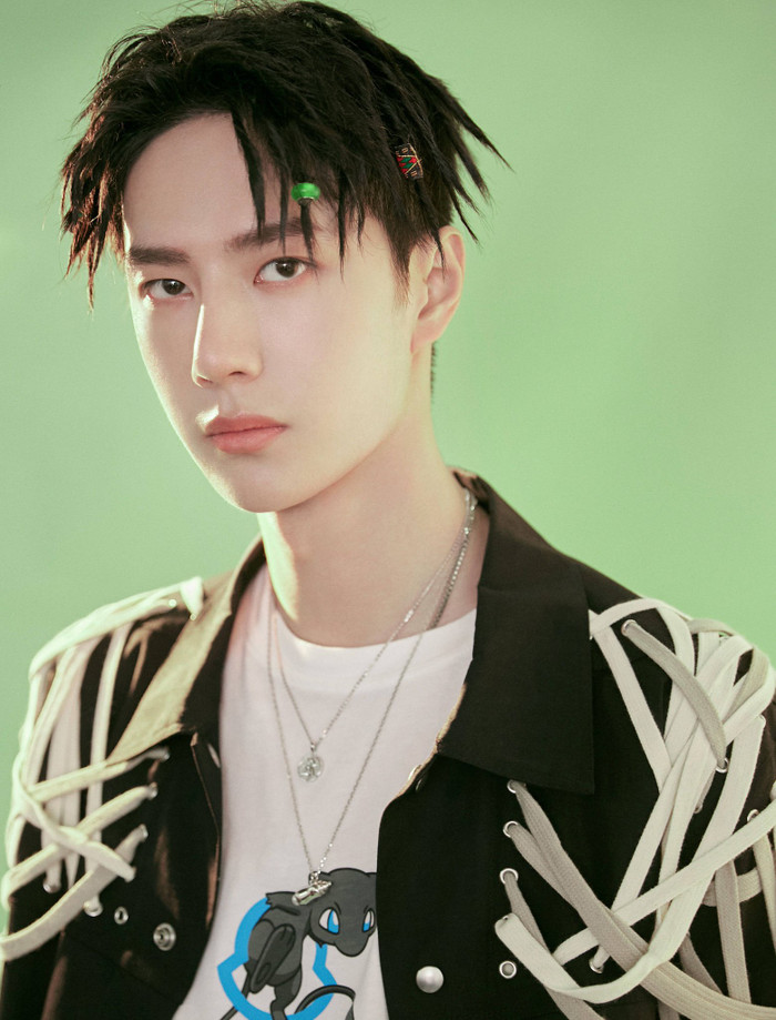 Vương Nhất Bác đón tuổi mới, phòng làm việc cá nhân bất ngờ lên sóng nhận được nhiều lượt theo dõi Ảnh 3