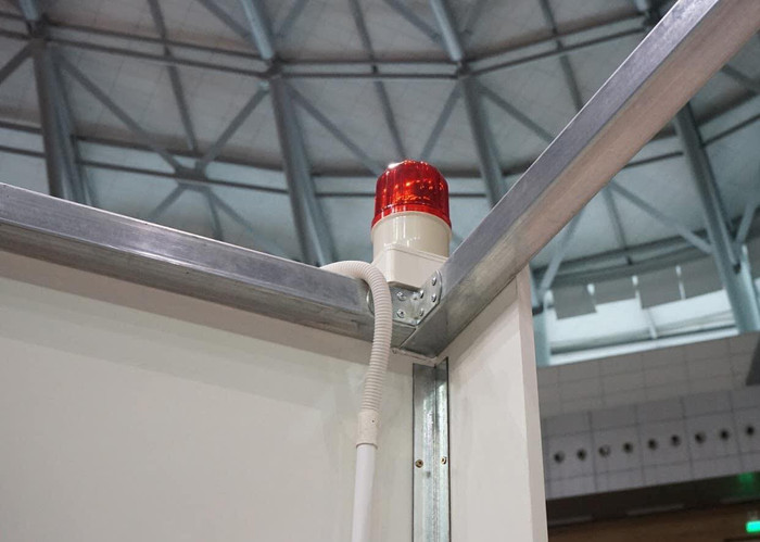 Mỗi buồng trang bị một chuông báo hiệu. 