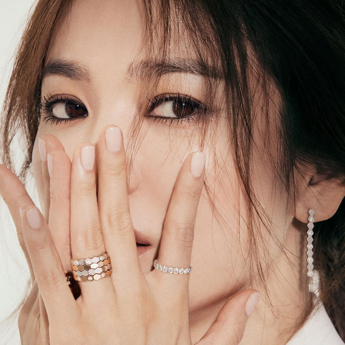 Lộ diện sau khi phủ nhận sống chung với Hyun Bin, Song Hye Kyo đẹp nín thở: Song Joong Ki đã bỏ lỡ 'báu vật nhan sắc' hàng đầu Ảnh 3