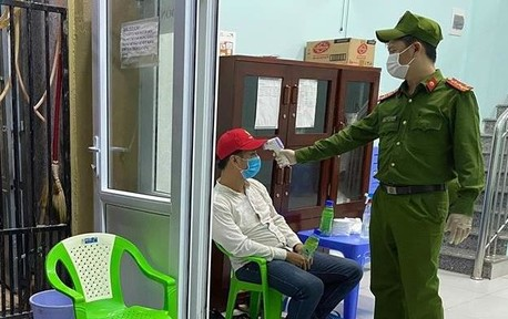 Người đàn ông ra trình diện sau một ngày trốn khỏi khu cách ly tập trung ở Quảng Nam Ảnh 2