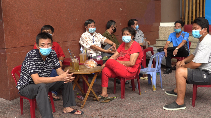 TP.HCM tiến hành kiếm tra việc đeo khẩu trang, người vi phạm sẽ bị xử phạt Ảnh 3