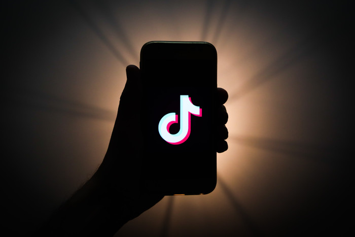 TikTok có khoảng 2,3 tỉ lượt tải về trên toàn cầu và mới đây nó nói rằng lượng người dùng ở Mỹ đã chạm mốc 100 triệu. Ảnh: Business Insider
