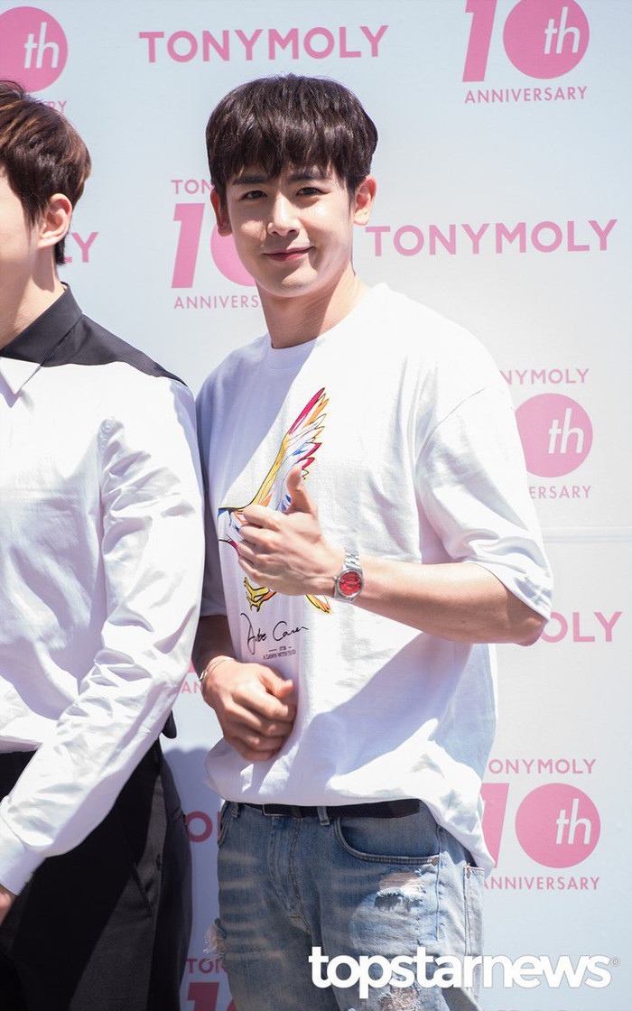 Fan nữ phải hầu tòa vì rình rập idol: Nichkhun (2PM) bị tổn thương sức khỏe nghiêm trọng! Ảnh 3