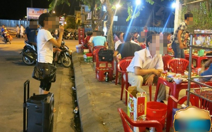 Khởi tố đối tượng hát loa kẹo kéo gây ồn ào còn đánh công an, nhốt dân phòng Ảnh 2