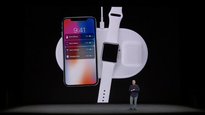 Apple từng công bố đế sạc AirPower trong sự kiện ra mắt iPhone X vào năm 2017. (Ảnh: Business Insider)