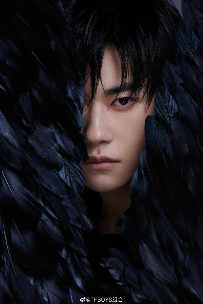 TFBoys chứng minh độ hot đáng nể khi cả ba thành viên tổ hợp thành một: Chưa đầy 1 tiếng phá 6 triệu like Ảnh 10