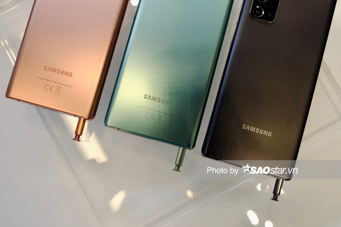 Trải qua nhiều năm, bút S-Pen ngày càng mô phỏng chính xác hơn trải nghiệm của một cây bút thật.