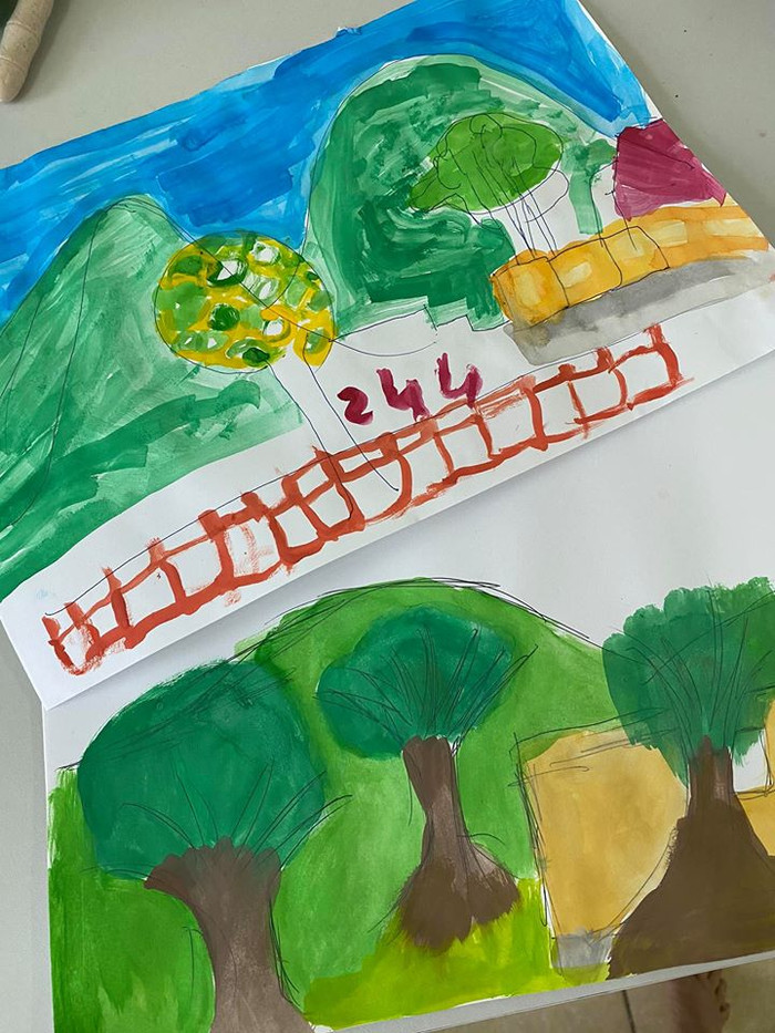 Hai nhóc tì nhà Hồng Nhung vui vẻ vẻ tranh khu cách ly: Bình yên, trong trẻo lắm Ảnh 7