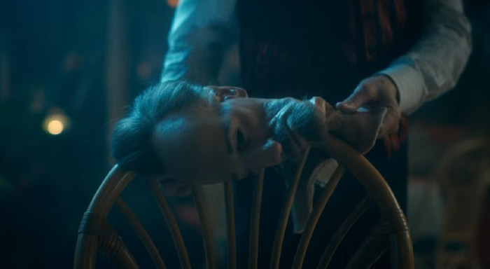 Loạt plot twist 'đắt xắt ra miếng' trong 'The Umbrella Academy' mùa 2 khiến ai cũng phải trầm trồ Ảnh 4