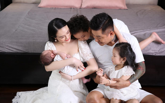 Hương Baby - Tuấn Hưng hoãn làm tiệc đầy năm cho con vì Covid-19 Ảnh 2