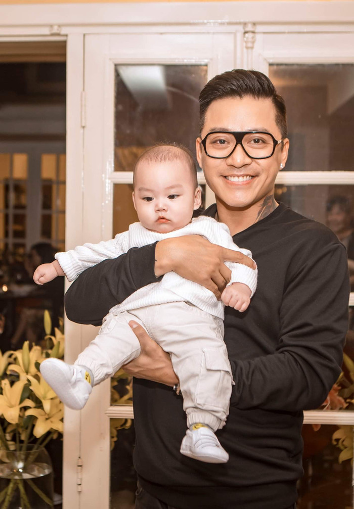 Hương Baby - Tuấn Hưng hoãn làm tiệc đầy năm cho con vì Covid-19 Ảnh 7