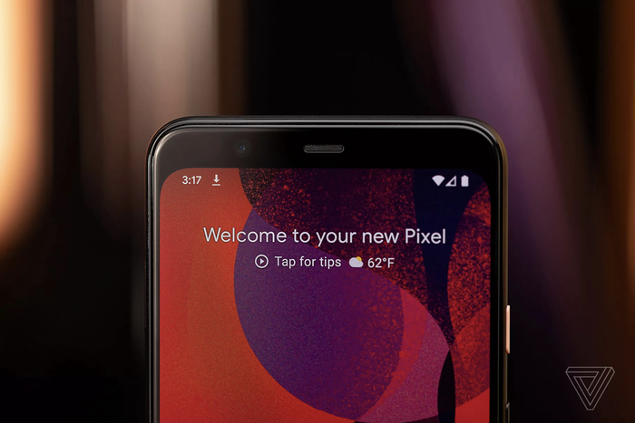 Google sẽ ra mắt một chiếc điện thoại Pixel màn hình gập trong quý thứ 4 của năm 2021. (Ảnh: The Verge)
