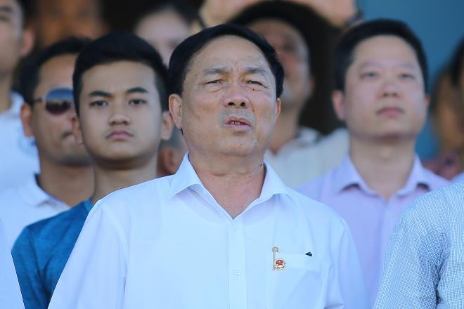 Bầu Đệ sẽ phải rút đơn xin bỏ V.League 2020.