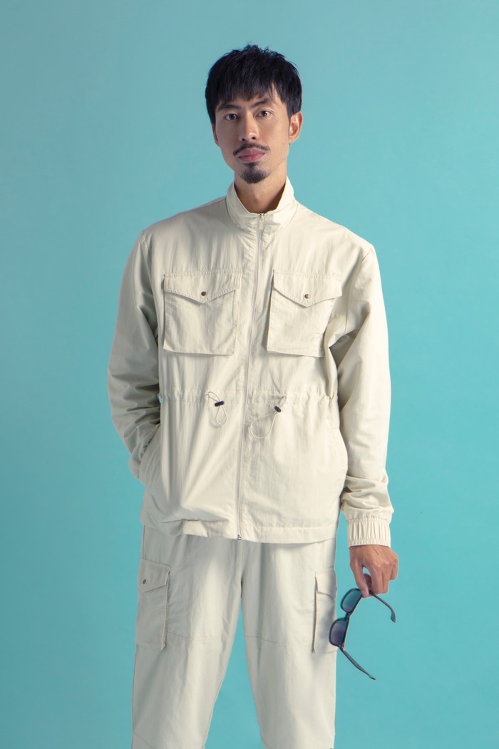 Sau Sơn Tùng M-TP và H'Hen Niê, Tăng Thanh Hà là cái tên tiếp theo Đen Vâu mang vào MV mới được quay... trên trời Ảnh 10