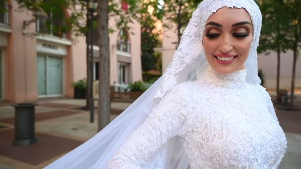 Cô dâu Israa Seblani.