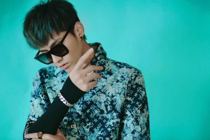 Ngô Diệc Phàm cõng theo linh vật cao 2m, Cnet: Sao anh ta có thể nhịn cười được? Ảnh 5