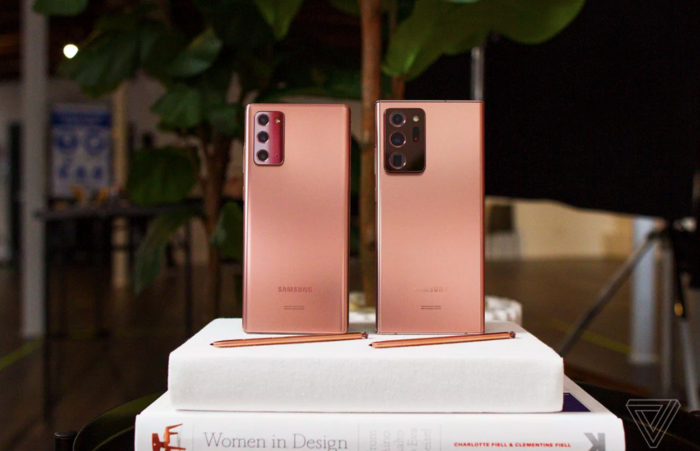 Bộ đôi điện thoại cao cấp mới của Samsung sẽ bán ra ở VN cuối tháng này. Ảnh: The Verge