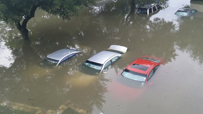 Phải làm gì khi xe bị ngập nước, chết máy để tránh mất thêm tiền Ảnh 10