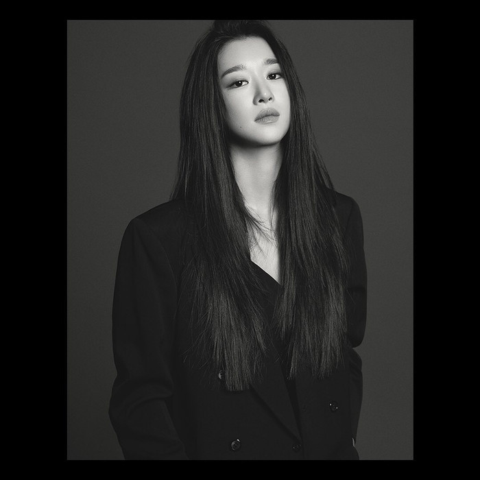 'Điên nữ' Seo Ye Ji từ trang phục nữ tính sang style nam tính ngầu lòi đều đẹp không cần bàn cãi Ảnh 11