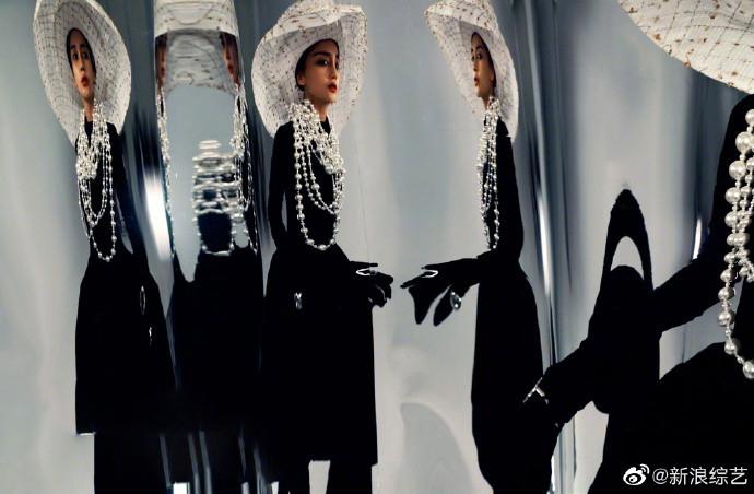 Angelababy thử thách kiểu chụp mới, cho người xem thấy đâu là đẹp không góc chết Ảnh 4