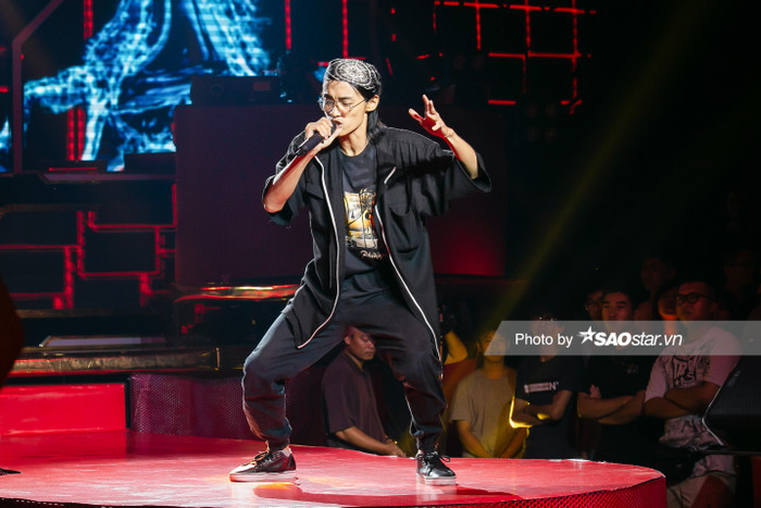 Gizmo - CJay - Vy Jacko trình diễn 'hừng hực khí thế' quyết giành dây chuyền vàng King Of Rap Ảnh 7