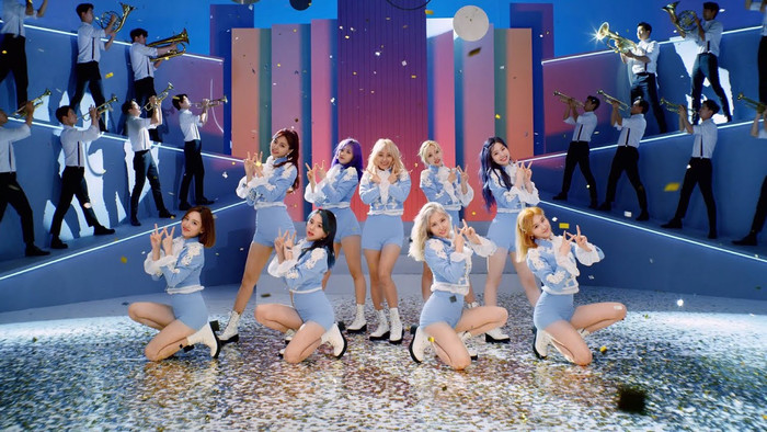 'Fanfare' đạt chứng nhận bạch kim, Twice tiếp tục khẳng định vị thế tại Nhật Ảnh 4