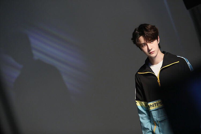 Ra đây mà xem bộ dạng Vương Nhất Bác làm nũng với thí sinh nữ trong 'Bước nhảy đường phố 3' Ảnh 6