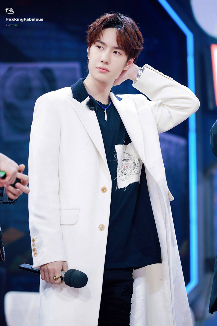 Ra đây mà xem bộ dạng Vương Nhất Bác làm nũng với thí sinh nữ trong 'Bước nhảy đường phố 3' Ảnh 7