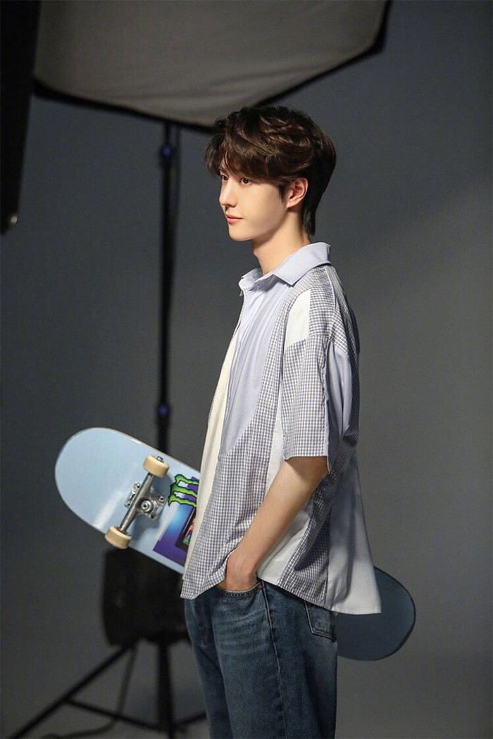 Ra đây mà xem bộ dạng Vương Nhất Bác làm nũng với thí sinh nữ trong 'Bước nhảy đường phố 3' Ảnh 5