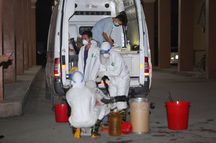 Nhân viên y tế được điều động.