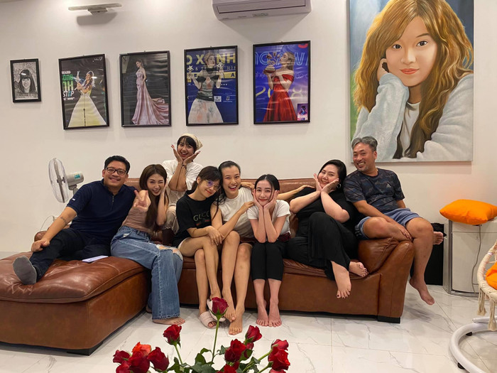 Hội Ngựa hoang và đạo diễn Nguyễn Quang Dũng tụ họp nhà Hoàng Yến Chibi Ảnh 4