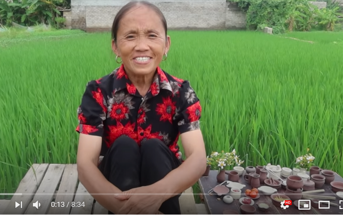 Bà Tân Vlog bị 'soi' dùng chất dễ gây ngộ độc để nấu đồ ăn siêu nhỏ Ảnh 2