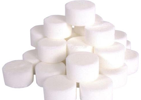 Cồn khô là loại nguyên liệu cần cẩn thận khi sử dụng