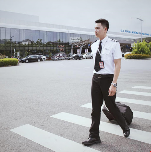 Quang Đạt dần yêu thích nghề phi công khi được tiếp xúc, tìm hiểu nhiều hơn