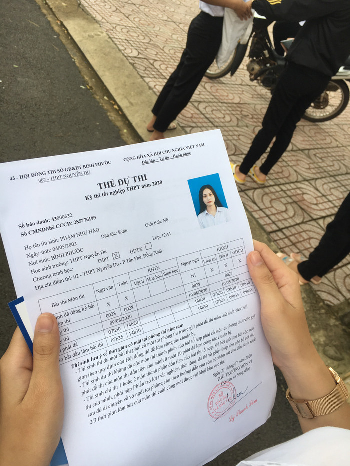 Ảnh thẻ của Như Hảo cũng đủ khiến nhiều người xuýt xoa