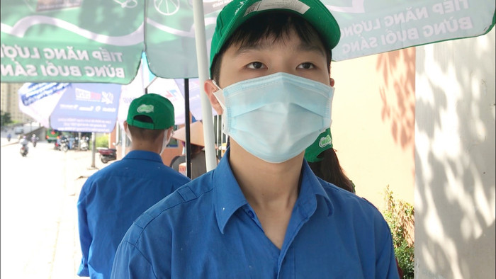 Việt vui khi tham gia tiếp sức mùa thi năm nay.