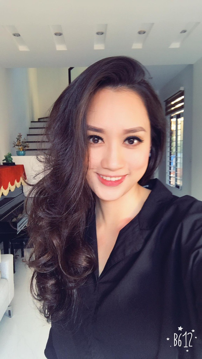 Vào thời gian rảnh, cô vẫn tham gia hoạt động nghệ thuật như: Trình diễn thời trang, mẫu ảnh hay quay TVC quảng cáo.