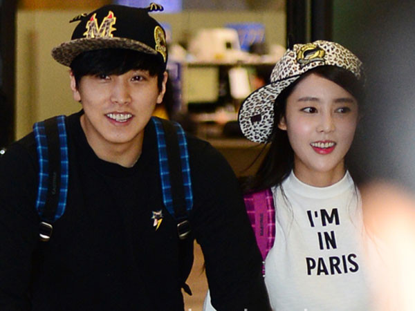 Netizens dậy sóng khi loạt tin đồn hẹn hò của sao K-Pop bất ngờ thành sự thật Ảnh 17