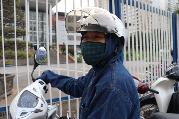 Bà Hạnh bảo những ngày qua luôn lo từng miếng ăn, giấc ngủ của con.