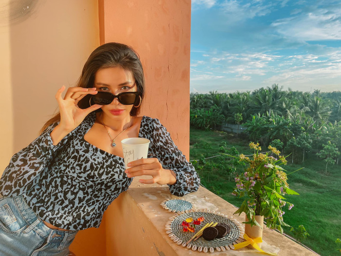 Hương Giang khoe ảnh siêu gợi cảm đáp trả 'thánh nữ ké fame' bạn trai CEO Matt Liu: 'Hi em!' Ảnh 13