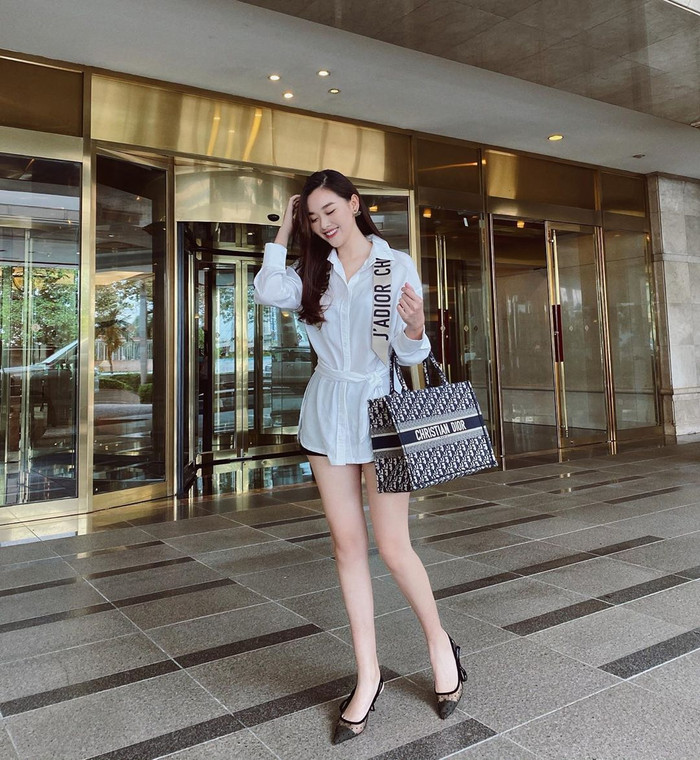 Hương Giang khoe ảnh siêu gợi cảm đáp trả 'thánh nữ ké fame' bạn trai CEO Matt Liu: 'Hi em!' Ảnh 19