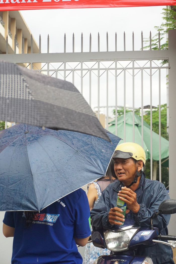 TP.HCM bất ngờ đổ cơn mưa lớn trong chiều ngày 9/8