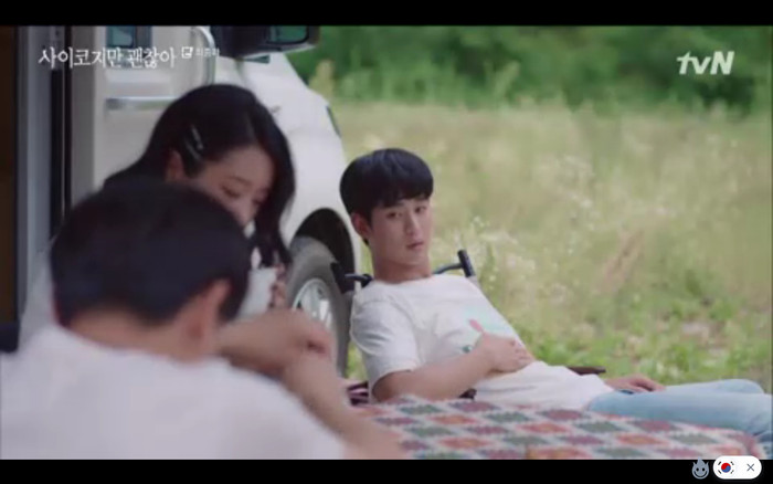 'Điên thì có sao' tập cuối: Kim Soo Hyun táo bạo 'giật chốt an toàn' cùng Seo Ye Ji trên bàn làm việc Ảnh 34