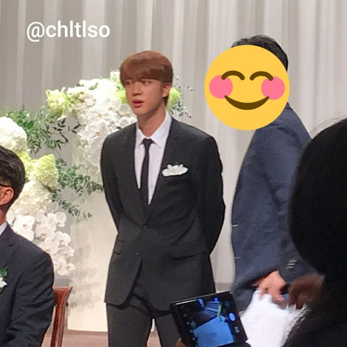 Jin đẹp như hoàng tử bé trong đám cưới anh trai: Anti 'cà khịa' Jungkook, tố BTS chỉ là 'mối quan hệ kinh doanh' Ảnh 12