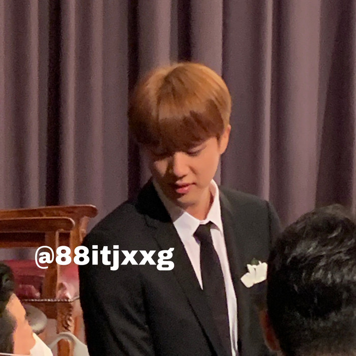 Jin đẹp như hoàng tử bé trong đám cưới anh trai: Anti 'cà khịa' Jungkook, tố BTS chỉ là 'mối quan hệ kinh doanh' Ảnh 17