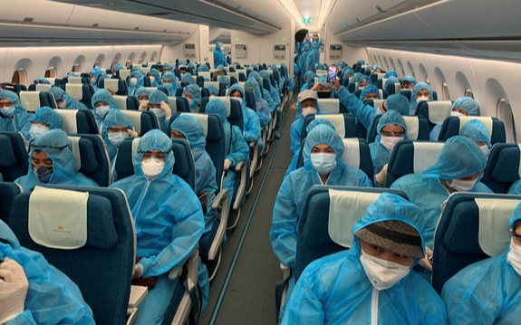 Chuyến bay đưa gần 270 người Việt từ quốc đảo Cyprus và Saudi Arabia về nước an toàn Ảnh 2