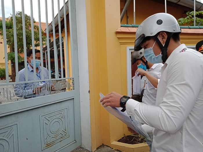 Tuy nhiên theo ghi nhận nhanh, anh chàng là một trong những thí sinh tự do, có mặt để tham dự hai môn thi thành phần là Hóa, Sinh.
