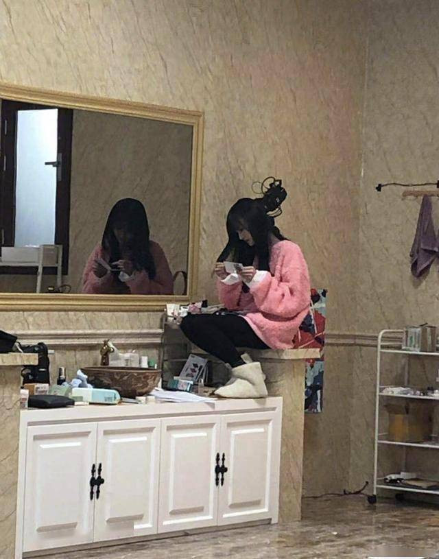 Cùng Ngô Diệc Phàm quay 'Người chơi trào lưu', Trịnh Sảng bị 'lên án' vì dáng ngồi? Ảnh 15