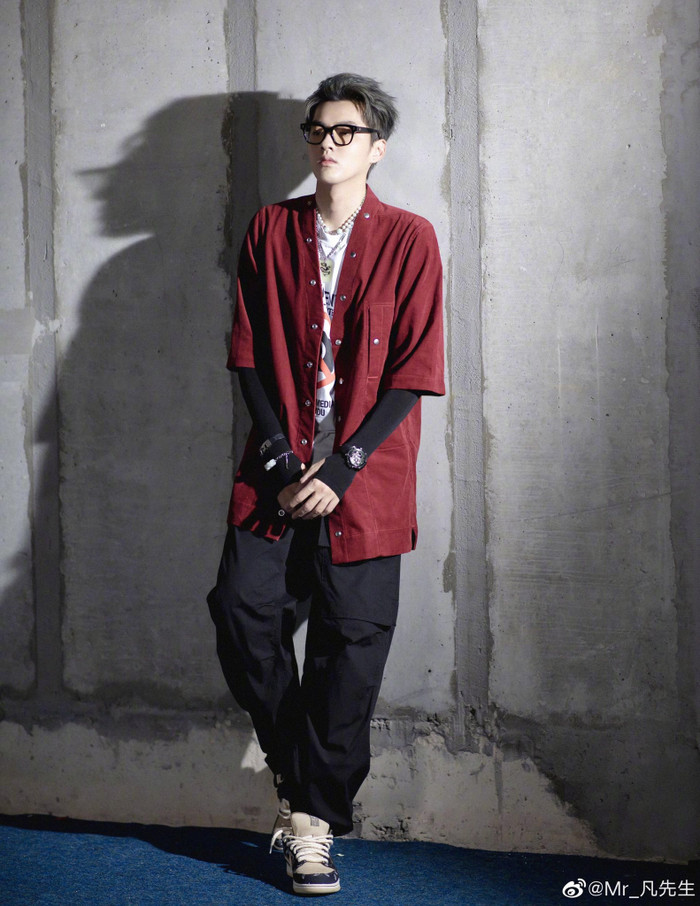 Cùng Ngô Diệc Phàm quay 'Người chơi trào lưu', Trịnh Sảng bị 'lên án' vì dáng ngồi? Ảnh 5