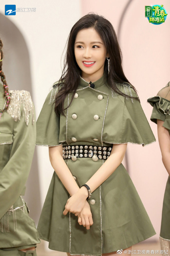 Bonbon Girls 303 gặp rắc rối cho TV show đầu tiên, Dương Địch vì chương trình mà bị khán giả mắng nhiếc Ảnh 21